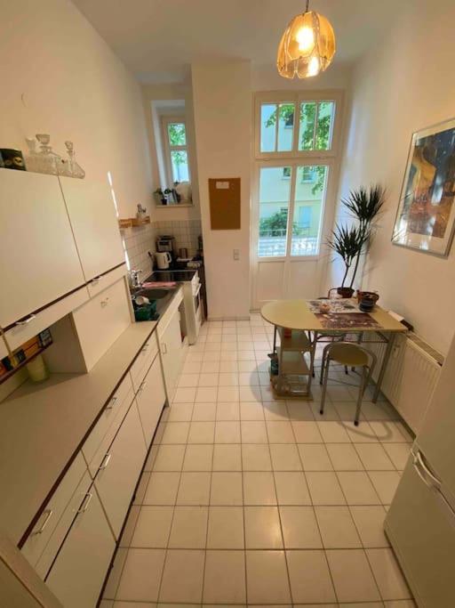 Schone Altbauwohnung Mit Grun In Ruhiger Lage Leipzig Buitenkant foto